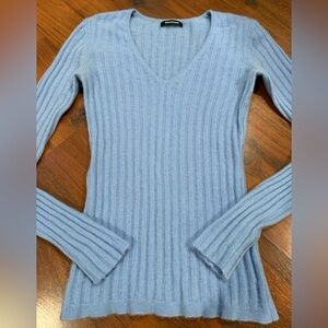 NAADAM women's blue 100% cashmere v-neck sweater Sz Medium